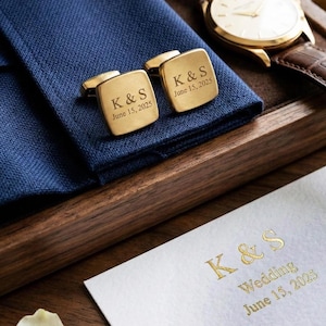 Boutons de manchette de mariage personnalisés, initiales personnalisées gravées avec la date, rond carré en bronze doré argenté