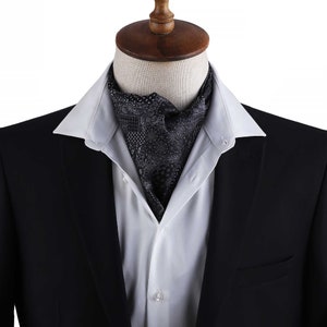 Zwarte ascot herendoek, bedrukte satijnen ascot voor heren, herenmotief bedrukte ascot, zwarte ascot heren, zwarte herenjurk, exclusief herencadeau