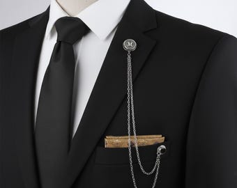 Spilla da Revers Argento Personalizzata con Catena, Spilla Monogramma per Abito Uomo, Accessorio da Matrimonio