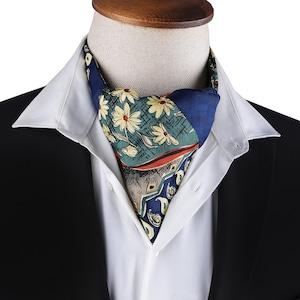 Green Blue Floral Paisley Ascot Cravat for Men - Vintage Dandy Style Neck Scarf - Elegant Formal Gift Accessory | Italian Handmade Ascot