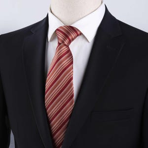 Handmade Striped Silk Tie: Elegant Classic Necktie, 8cm Width