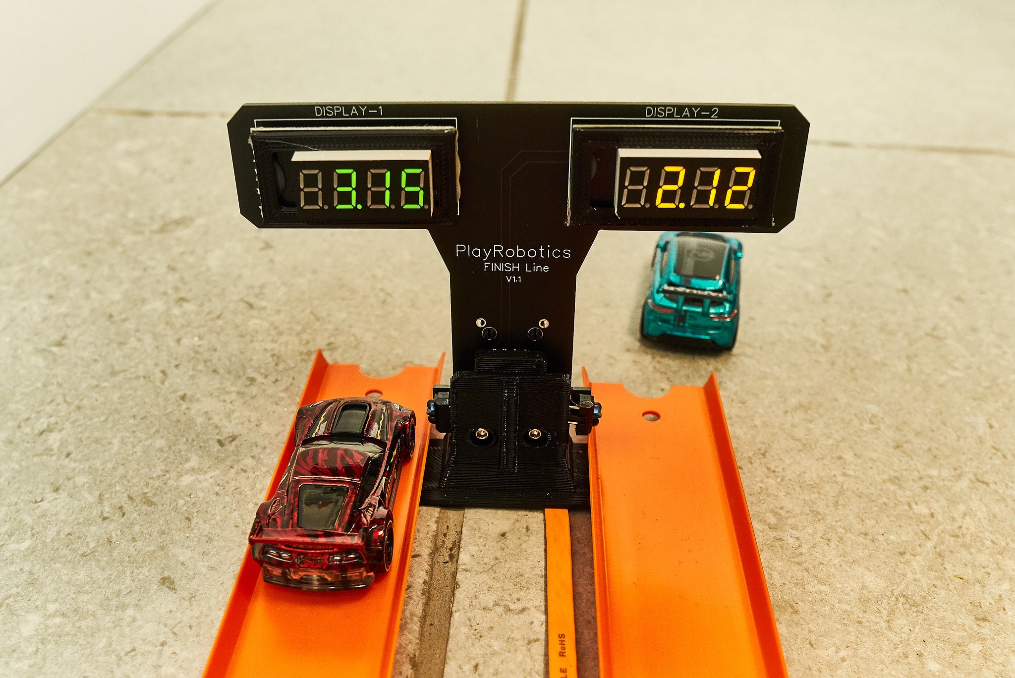Hot wheels track cheap finish line