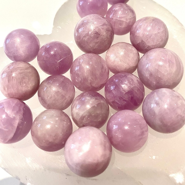 Mini Kunzite Spheres | Romance | Love | Well-being | Emotional Healing | Sense of Self | Uplifting | Stress Relief | 11 mm