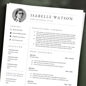 Puede incluir: Una plantilla de curr&iacute;culum vitae en blanco y negro con una foto profesional de una mujer. El curr&iacute;culum incluye secciones de informaci&oacute;n de contacto, educaci&oacute;n, experiencia laboral y desarrollo profesional. El texto del curr&iacute;culum est&aacute; en una fuente simple y f&aacute;cil de leer.