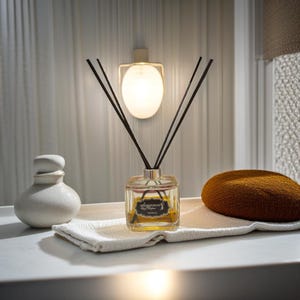 Reed Diffuser – 100ml Square Glass Bottle | Tropical, Baby Powder, White Soap & Floral Scents | Long-Lasting Home Fragrance Gift