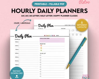 Puede incluir: Plantillas de planificador diario por hora imprimibles en color y escala de grises. El planificador incluye secciones para el horario, el enfoque para hoy, las prioridades y la lista de tareas pendientes. El texto "Plan diario" está en la parte superior del planificador. El planificador está disponible en seis diseños diferentes.