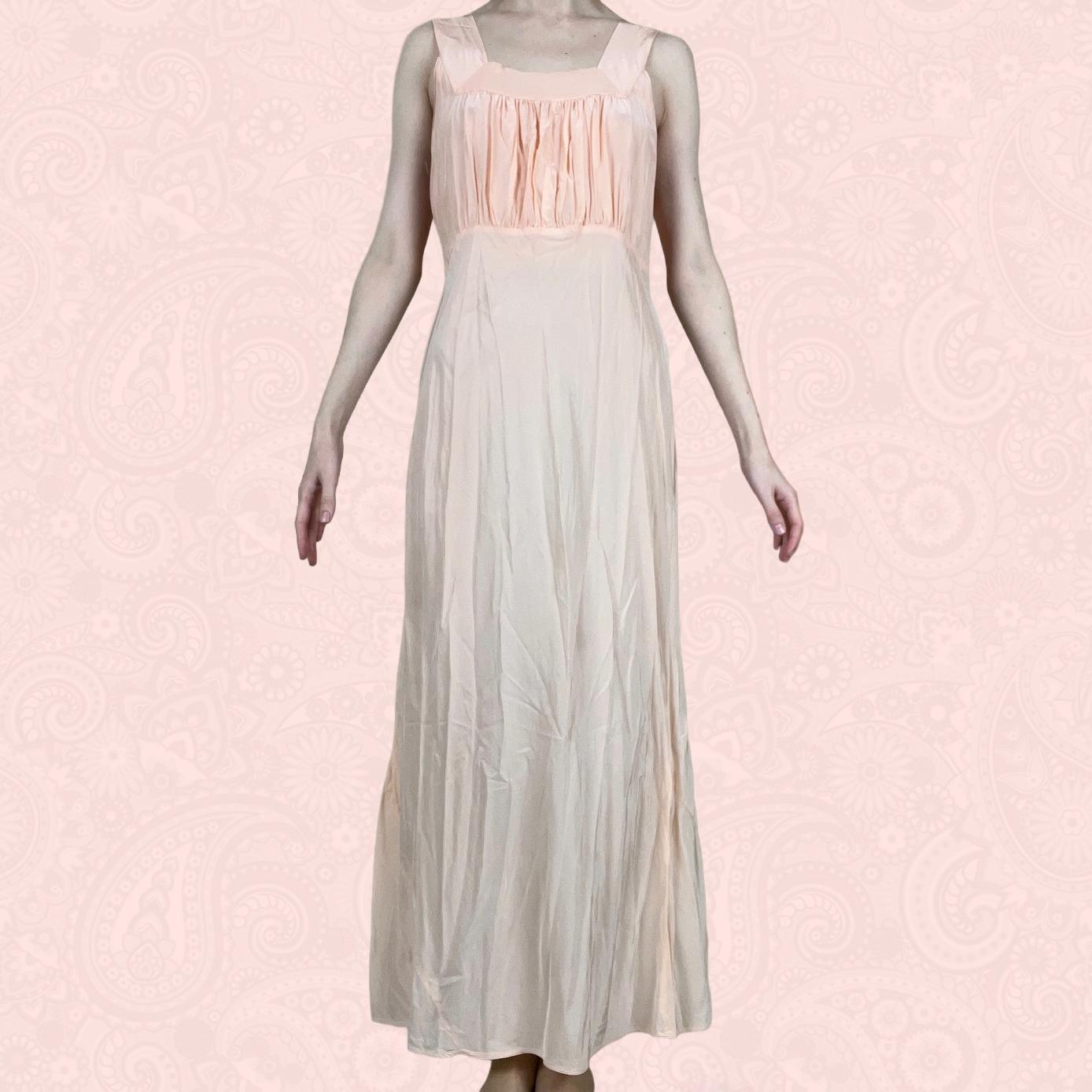 strapless open back dress Pink Hearty Dress Teuta Matoshi