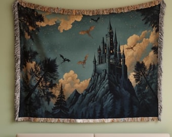 Geweven deken Dragon Castle, wandtapijt fantasieboek, gotisch interieur