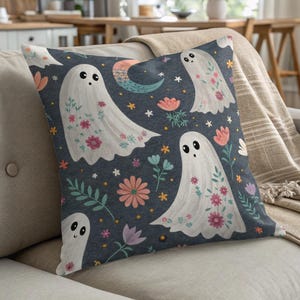 Floral Ghost Pillow, Cute Halloween Decor, Spooky Season Cushion, Aesthetic Room Accent, Gift for Teen, Girl&#39;s Room Decor, Whimsical Ghosts