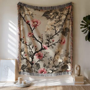 Floral Woven Blanket: Vintage Style Tapestry, Bohemian Home Decor