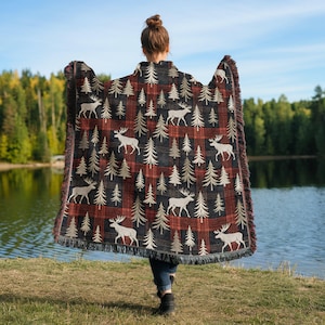 Rustic Moose Woven Cotton Blanket, Woodland Tapestry Throw Blanket, Cozy Rustic Wall Hanging, Moose Forest Decor Gift for Cabin Lovers