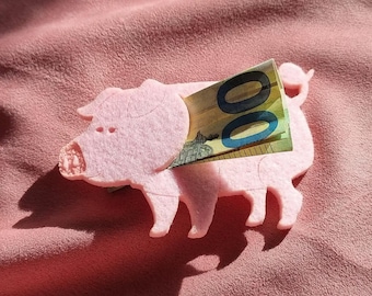 Money gift pig made of felt