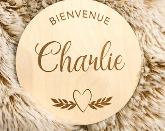 Carte Bienvenue bébé | Carte en bois personnalisée | cadeau naissance | Carte étape bébé