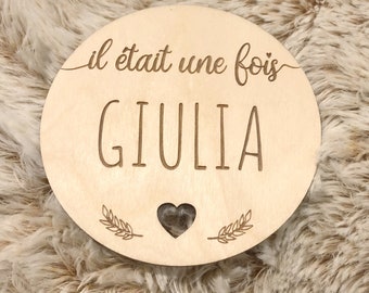 Carte Bienvenue bébé | Carte en bois personnalisée | cadeau naissance | Carte étape bébé