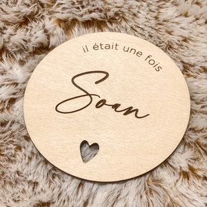 Carte Bienvenue bébé | Carte en bois personnalisée | cadeau naissance | Carte étape bébé