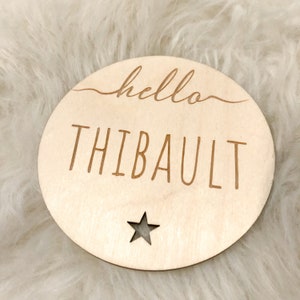 Carte Bienvenue bébé | Carte en bois personnalisée | cadeau naissance | Carte étape bébé