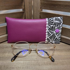 Glasses case / Glasses protector