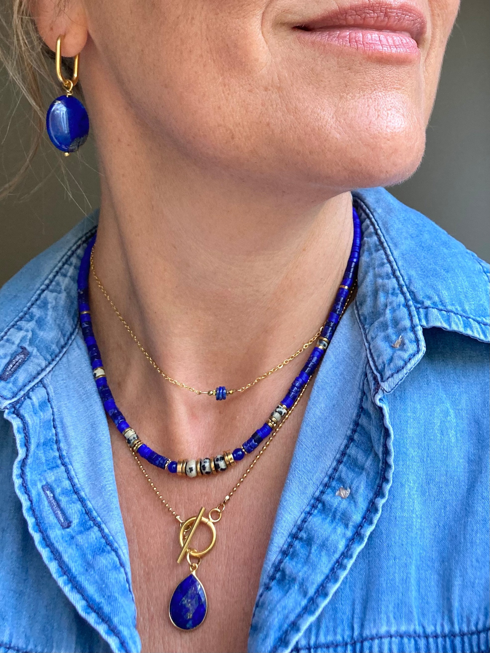 Collier Perles Lapis Lazuli 8mm Rondes - Longueur 40.6cm (16") - Or Jaune Plaqué, Fait Main Au Royaume-Uni