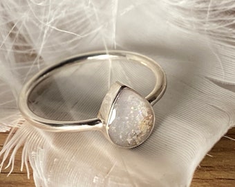 Cremation ashes Teardrop ring. Ashes jewellery.memorial Jewellery .ashes ring.Pet keepsake.Breastmilk ring .Dog lover gift. Pet loss gift
