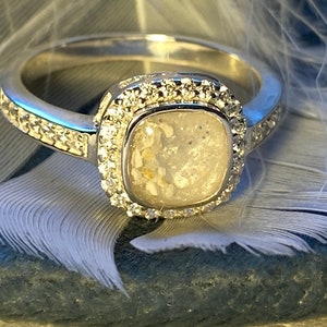 Cremation ashes /hair/fur keepsake memorial ring. Sterling silver and CZ stones Bild 2