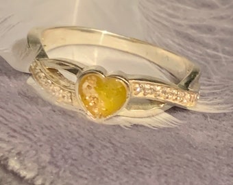 Cremation ashes heart crystal criss  cross ring