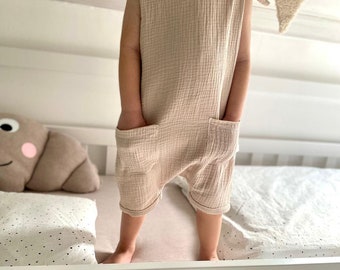 Romper Baby Sommer aus Musselin | Einteiler Strampler Overall | Kinder Jumper beige zum binden | Knoten Spieler Kinder unisex Gr 44-104