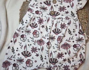 Baby/Toddler Spring Floral Romper / Floral Overall / Baby Romper / Cozy Children's Romper / Ruffled Sleeves, Button Placket / Sizes 56-104