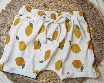 Sommershorts aus Rippjersey Unisex / Kurze Hose Mädchen / Sommerhose Junge / Stoffauswahl Zitronen  Citrus  / kurze Shorts Gr 62-104