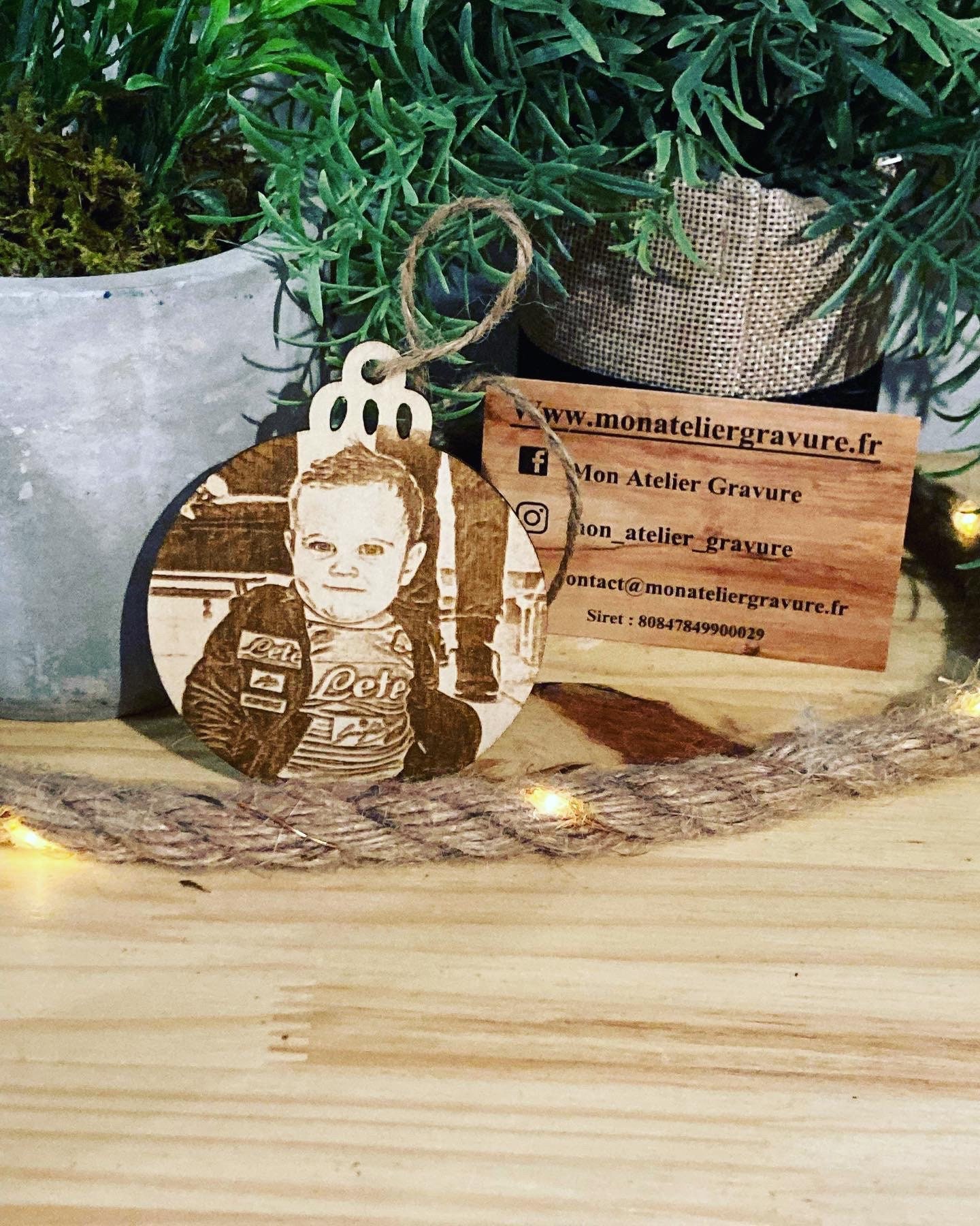 Boule de Noël Personnalisable avec Photo