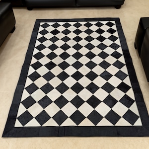 Hochwertiger Teppich aus echtem Rindsleder, Geometrischer Boden Teppich, Haar auf Haut Teppich, Patchwork Teppich, Schwarz Weiß Büroteppich