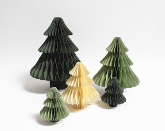 Paper tree, minimalist Christmas tree, sustainable table decoration made of paper, natural