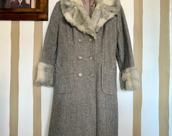 Vintage Wool Blend Coat with Faux Fur Collar and Cuffs | Long Gray Double Breasted