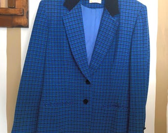 Vintage Pendleton Wool Blazer - Size 12 - Blue Plaid, Black Velvet Collar, Preppy Academia