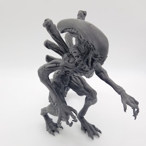 Alien Xenomorph Predator 3D Model Figurine 3D Print Shelf Ornament Model Sculpture