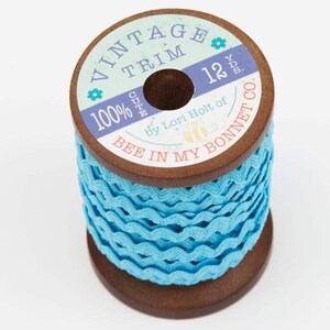 Lori Holt Vintage Trim Small Aqua Wooden Spool RiC RaC | 1 SPOOL 12 YARDS | Stvl-8543 Wave Ribbon Blue