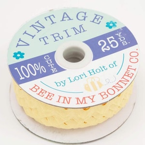 Lori Holt VINTAGE Trim BTY Large BEEHIVE RiC RaC ricrac | 1 Yard | Bee In My Bonnet Designs | Stvl-8651 Wave Ribbon 3/8&quot;