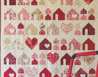 Heartfelt Homes Quilt Pattern | RPQP-HFH170 | Robin Pickens | Village Hearts | Rusty