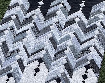 Icicles Quilt Pattern | Amanda Murphy Design Contempo Benartex | 58x60 | Rusty