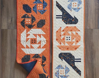 Roses in the Garden Table Runner Pattern | RPQP-RGR175 | Robin Pickens | Multi Sizes | Rusty