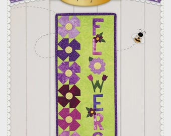 A Year in Words Wall Hanging Flowers May Pattern | SF49890 | Shabby Fabrics | Rusty