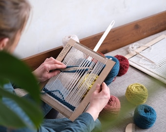 Weaving frame | Small Frame Loom with taprestry beater | Tool for Weaving