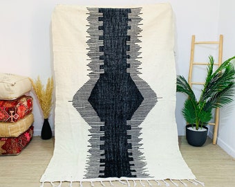 AMAZING KILIM RUG - Flat Area Rug - Kilim Woven Rug - Black and White Rug - Custom Black Rug - Area Rug -Moroccan Rug - Handwoven Wool Rug