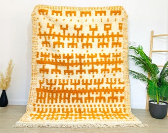 ARTISTIC BENIOURAIN RUG, Moroccan Handmade Rug, White & Yellow Rug, Abstract Rug, Custom Made Hnadwoven Carpet, Berber Large Rug, Custom Rug