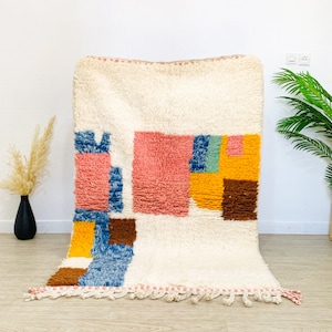 MOROCCAN WOOL RUG, Artistic Beniouarain Rug, Custom White Carpet, Tribal Colorful Rug, Berber Symbols Rug, Tapis Marocain, Morokko Tepisch