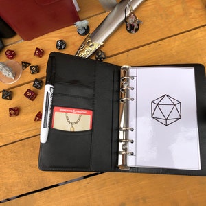 D&amp;D Reusable Character Sheet Binder - Etsy