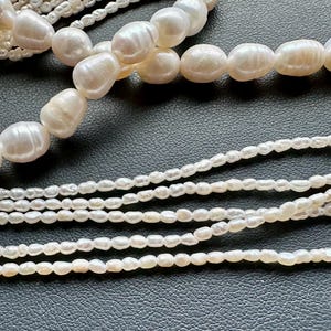 Filo di piccole perle di riso Perle d'acqua dolce 1,8 mm ~ 2,2 mm Perle coltivate bianche #s282Novità!! bianco