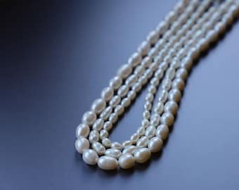 Strand of freshwater pearls, white cultured pearls, size selection #s204 pearls - 5 different sizes to choose from !!! DIY smooth surface