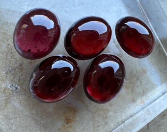 Natural garnet cabochon 9 mm x 7 mm j314