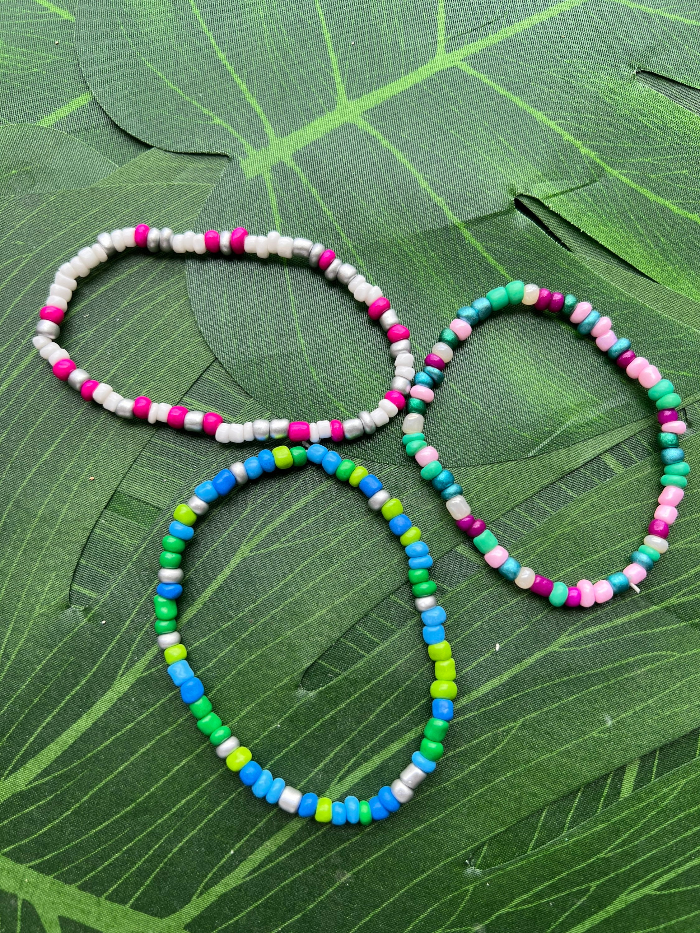 XOXO Bracelet. Purple Clay Beads. Stretch Bracelet, Stacking Bracelet,  Beach Jewelry. 