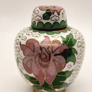 Beautiful Vintage Floral Cloisonné Miniature Ginger Jar- 2&quot; Tall